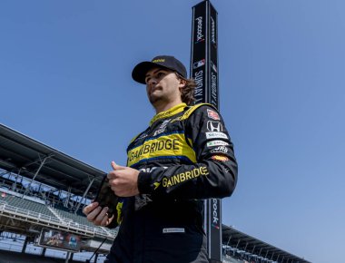 Valencia, California 'dan INDYCAR sürücüsü, COLTON HERTA (26) ve Andretti Autosport Honda takımı, Indianapolis 500' e Indianapolis, IN, ABD 'deki Indianapolis Motor Yarış Pistinde katılmaya hazırlanıyor..  