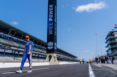 INDYCAR sürücüsü, Auckland, Yeni Zelanda 'dan SCOTT DIXON (9) ve onun Chip Ganassi Racing Honda takımı, Indianapolis' teki Indianapolis 500 yarışına katılmaya hazırlanıyor..  