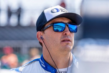 INDYCAR sürücüsü, GRAHAM RAHAL (15) New Albany, Ohio 'dan ve Rahal Letterman Lanigan Racing Honda takımı, Indianapolis' teki Indianapolis Motor Yarış Pisti 'ne katılmaya hazırlanıyor..  