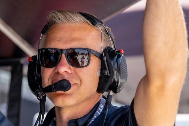 Indianapolis, Indiana 'dan INDYCAR sürücüsü ED CARPENTER (33), Detroit, ABD' nin Detroit şehrindeki Sokaklar 'da yapılacak Chevrolet Detroit Grand Prix' sine hazırlanıyor..  