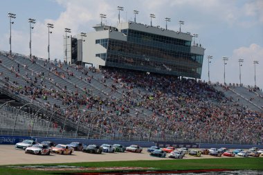 NASCAR Xfinity Serisi sürücüsü Chandler Smith, Lübnan, TN, ABD 'de Tennesse Lotosu için 250 yarışıyor.