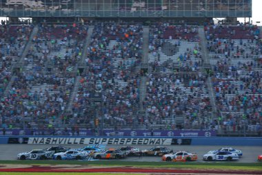 NASCAR Xfinity Serisi sürücüsü, AJ Allmendinger yarışları Lübnan, TN, ABD 'de Tennesse Lottery 250 için