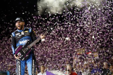 NASCAR Cup Serisi sürücüsü, Ross Chastain Lübnan, TN, ABD 'de Ally 400' ü kazandı.