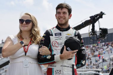 NASCAR Xfinty Driver, Chandler Smith (16) Loudon NH 'deki New Hampshire Motor Speedway' de Ambetter Health 200 için yarışıyor..