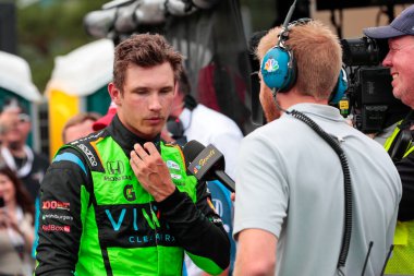 Hedensted, Danimarka 'dan Christian LUNGAARD (45) Toronto' da Honda Indy Toronto 'yu kazandıktan sonra zafer şeridini kutladı.  