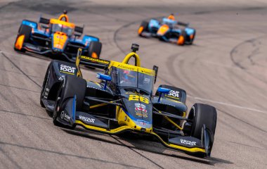 Valencia, Kaliforniya 'dan INDYCAR Driver, COLTON HERTA (26), Newton IA' daki Iowa Speedway 'de Hy-Vee INDYCAR Yarış Haftasonu boyunca yarışır..