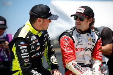 NASCAR Kupa Serisi Sürücüsü Ryan Blaney (12) Richmond VA 'daki Richmond Hipodromu' ndaki Cook Out 400 'e katılmaya hazırlanıyor..