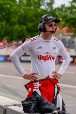 Danimarka 'nın Hedensted şehrinden INDYCAR Serisi sürücüsü Christian LUNGAARD (45), Nashville, Nashville sokaklarında düzenlenen Big Machine Music City Grand Prix için pratik yapmaya hazırlanıyor..