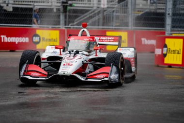 Payette, Idaho 'dan STING RAY ROBB (R) (51), Nashville, Nashville' de düzenlenen Big Machine Music City Grand Prix 'sinde ıslak ve tehlikeli bir tatbikat sırasında dönüşler boyunca seyahat eder..