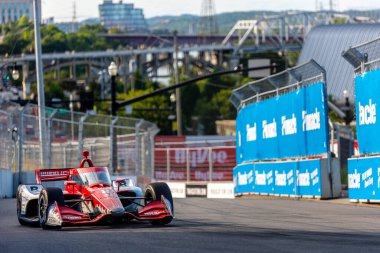 İsveç 'in Kumla kentinden INDYCAR Serisi sürücüsü MARCUS ERICSSON (8), Nashville, TN, ABD' deki Nashville caddelerinde düzenlenen Big Machine Music City Grand Prix 'ine katılmaya hak kazanmıştır..