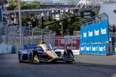 Ft. Lauderdale, Florida 'dan INDYCAR Serisi sürücüsü RYAN HUNTER-REAY (20), Nashville, TN, ABD' deki Büyük Makine Müzik Şehri Grand Prix 'ine hak kazandı..