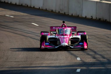Brezilya 'nın Sao Paulo şehrinden INDYCAR Serisi sürücüsü HELIO CASTRONEVES (06), Nashville, TN, ABD' deki Büyük Makine Müzik Şehri Grand Prix 'ine hak kazandı..