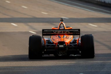 INDYCAR Serisi sürücüsü, PATO OWARD (5), Nashville, TN, ABD 'de bulunan Nashville sokaklarında düzenlenen Big Machine Music City Grand Prix' ine hak kazanmıştır..