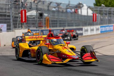 İsviçre Cenevre 'nin ROMAIN GROSJEAN (28) adlı sürücüsü, Nashville TN' deki Nashville Caddelerinde düzenlenen Big Machine Music City Grand Prix sırasında dönüşlerde yarışır..