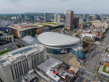 Ulusal Hokey Ligi 'nin Nashville Yırtıcılarının evi Bridgestone Arena' nın havadan görünüşü.