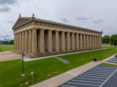Centennial Park, Nashville Tennessee 'deki Parthenon' un hava manzarası