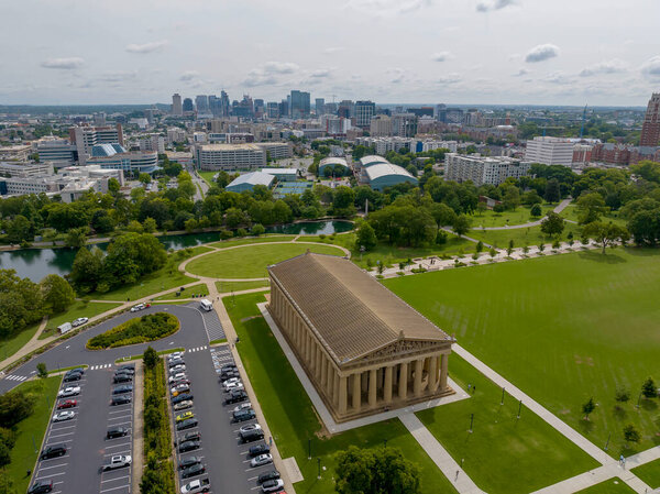 Вид с воздуха на Парфенон в Столетнем парке, Нэшвилл, Теннесси