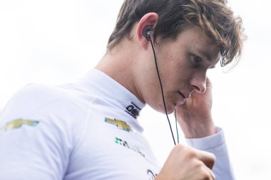 Cambridge, Cambridgeshire, İngiltere 'den CALLUM ILOTT (77), Nashville, TN' deki The Streets of Nashville 'de düzenlenen Big Machine Music City Grand Prix antrenmanı sırasında pit yolda toplandı..