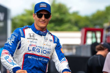 INDYCAR Serisi sürücüsü, İspanya 'nın Barselona şehrinden ALEX PALOU (10), Nashville, Nashville sokaklarında yapılacak Büyük Makine Müzik Şehri Grand Prix' ine hazırlanıyor..