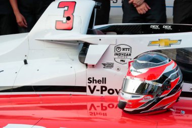 INDYCAR Serisi sürücüsü, Christchurch, Yeni Zelanda 'dan SCOTT MCLaughLIN (3), ABD' nin Nashville kentindeki Sokaklar 'da düzenlenen Big Machine Music City Grand Prix ödülünün sahibi oldu..