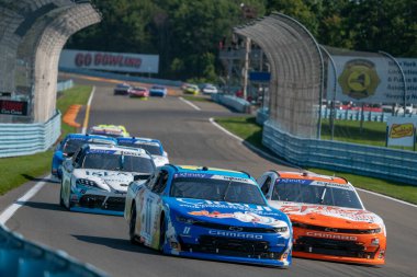 NASCAR Xfinity Driver, Daniel Hemriç (11) Watkins Glen NY 'deki Watkins Flen International' da Shriners Çocuk 200 için yarışıyor..
