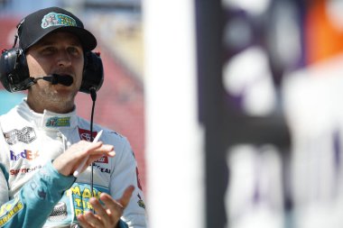 NASCAR Cup Serisi Sürücüsü Denny Hamlin (11), Watkins Glen NY 'deki The Glen Glen International' daki Go Bowling antrenmanına gidiyor..
