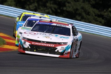 NASCAR Xfinity Serisi Sürücüsü Chandler Smith (16), Watkins Glen NY 'deki The Glen' de Çocuklar 200 yarışında piste çıkıyor..