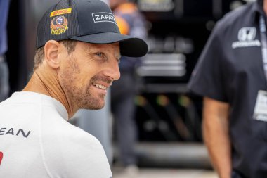 INDYCAR Serisi sürücüsü, Cenevre, İsviçre 'den ROMAIN GROSJEAN (28), ABD' nin Madison kentinde bulunan World Wide Technology Raceway 'de Bommarito Otomotiv Grubu 500 için kalite hazırlığı yapıyor..