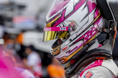Jüpiter, Florida 'dan INDYCAR Serisi sürücüsü KYLE KIRKWOOD (27), ABD' nin Madison kentindeki World Wide Technology Raceway 'de Bommarito Otomotiv Grubu 500 için kalite hazırlığı yapmaktadır..