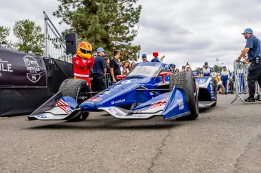 INDYCAR Serisi sürücüsü, Barcelona, İspanya 'dan ALEX PALOU (10), Portland Bitnile.com Grand Prix' sini kazandı ve Portland 'daki Portland International Raceway' de şampiyonluğu kazandı..