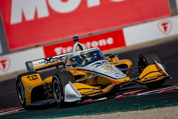 INDYCAR Serisi sürücüsü, Christchurch, Yeni Zelanda 'dan SCOTT MCLaughLIN (3), Monterey' deki WeatherTech Raceway Laguna Seca 'da düzenlenen Firestone Grand Prix tatbikatı sırasında dönüşler boyunca seyahat eder..