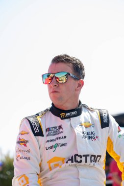 NASCAR Kupa Serisi Sürücüsü AJ Allmendinger (16), Fort Worth TX 'teki Texas Motor Yarış Pisti Otomotiv 400 için pistte antrenman yapıyor..