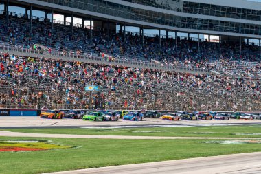 NASCAR Xfinity Serisi Sürücüsü Justin Allgaier (7), Fort Worth TX 'teki Texas Motor Pisti' nde Andy 's Frozen Custard 300 için yarışır..