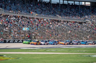 NASCAR Xfinity Serisi Sürücüsü Justin Allgaier (7), Fort Worth TX 'teki Texas Motor Pisti' nde Andy 's Frozen Custard 300 için yarışır..