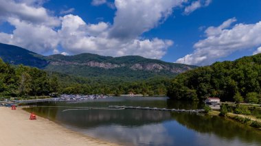 Lure Gölü, Amerika Birleşik Devletleri 'nin Kuzey Carolina eyaletinde yer alan bir şehirdir. 2020 yılında kasaba nüfusu 1634 'tü. Lure Gölü 1927 yılında kurulmuş ve 1965 yılında adını aldığı gölü satın almıştır..