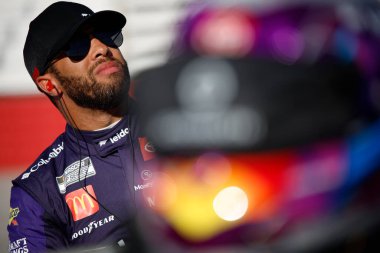 Bubba Wallace Bristol, TN, ABD 'deki Food City 500 antrenmanına hazırlanıyor.