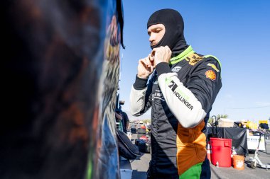 Arrecifes, Arrecifes, Arjantin 'den AGUSTIN HUGO CANAPINO (78), Termal Kulüpteki Termal Kulüpte 1 Milyon dolarlık açılış yarışmasına hazırlanıyor..