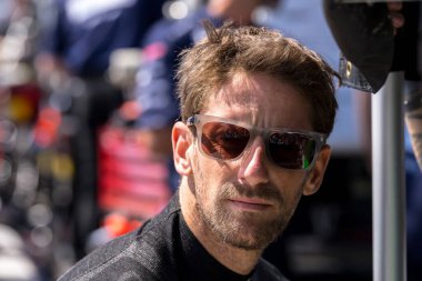 Cenevre, İsviçre 'den ROMAIN GROSJEAN (77), Termal Kulüpte 1 Milyon Dolarlık Açılış Termal Kulübü için pratik yapmaya hazırlanıyor..