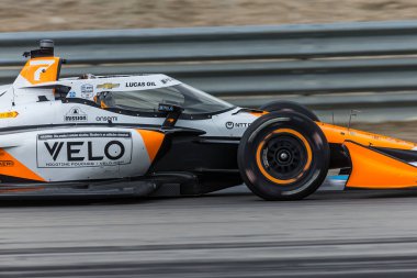 Nevada City, Kaliforniya 'dan ALEXANDER ROSSI (7), Termal Kulüpte Termal Kulüpte 1 Milyon Dolarlık Açılış Yarışması için pratik yapıyor..