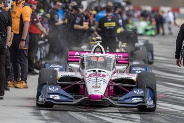 Varnamo, İsveç 'ten Felix Rosenqvist (60), Termal Kulüpte Termal Kulübe Açılış için 1 Milyon Dolarlık Meydan Okuma Uygulaması.