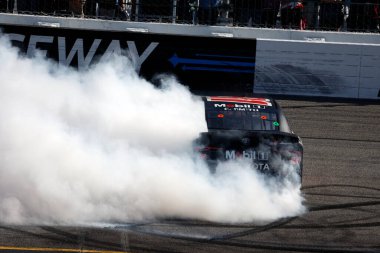 NASCAR Xfinity Serisi sürücüsü Chandler Smith, Richmond, VA, ABD 'de ToyotaCare 250' yi kazandı.