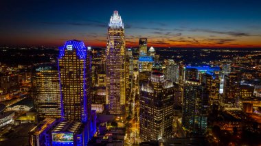 Gece Queen City, Charlotte, Kuzey Carolina 'nın hava manzarası