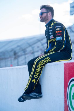 Corey LaJoie, Martinsville, VA, ABD 'deki Cook Out 400 için antrenman yapıyor.