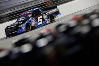 NASCAR Craftsman Truck Serisi sürücüsü Dean Thompson, Martinsville, VA, ABD 'de Long John Silver 200 için yarışıyor.