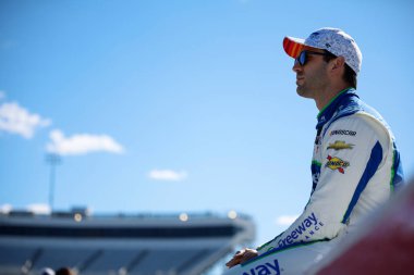 NASCAR Kupa Serisi sürücüsü, Daniel Suarez Martinsville, VA, ABD 'deki Cook Out 400 antrenmanına hazırlanıyor.