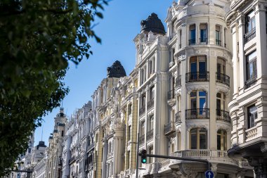 Şehir manzarası Vibrant Madrid, İspanya. Başkent, AB 'nin en büyük ikinci şehri. Zengin kültür, ikonik görüşler ve çeşitli nüfus