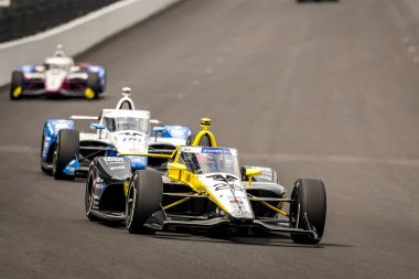 Valencia, Kaliforniya 'dan COLTON HERTA (26) Indianapolis 500' ün 108. koşusu için Speedway, IN 'deki Indianapolis Motor Yarış Pisti' nde pratik yapıyor..