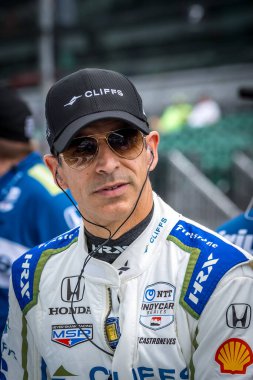 Brezilya 'nın Sao Paulo şehrinden HELIO CASTRONEVES (06), Speedway, IN' deki Indianapolis Motor Yarış Pisti 'nde 108..