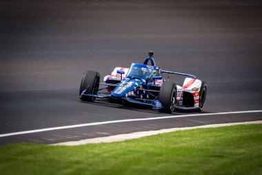Woodbury, Connecticut 'tan SANTINO FERRUCCI (14), Indianapolis 500' ün 108. koşusu için Speedway, IN 'deki Indianapolis Motor Yarış Pisti' nde pratik yapıyor..