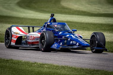 Woodbury, Connecticut 'tan SANTINO FERRUCCI (14), Indianapolis 500' ün 108. koşusu için Speedway, IN 'deki Indianapolis Motor Yarış Pisti' nde pratik yapıyor..